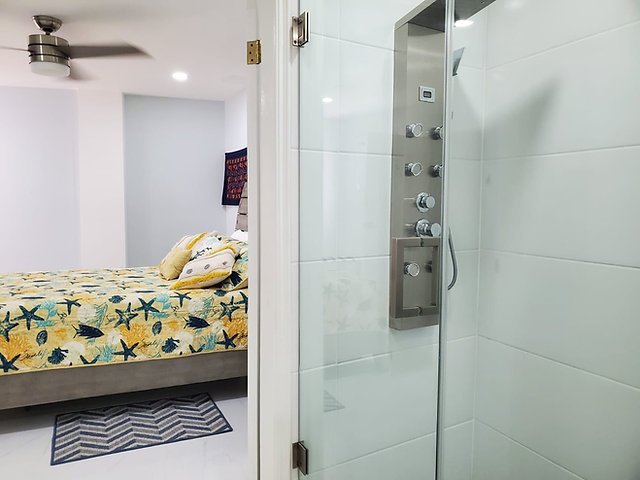 Grafton View Apartment, Bathroom 18, Tobago