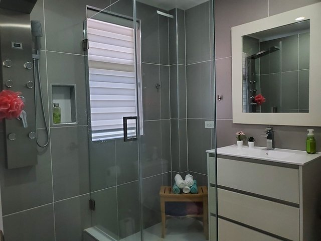 Grafton View Apartment, Bathroom 9, Tobago