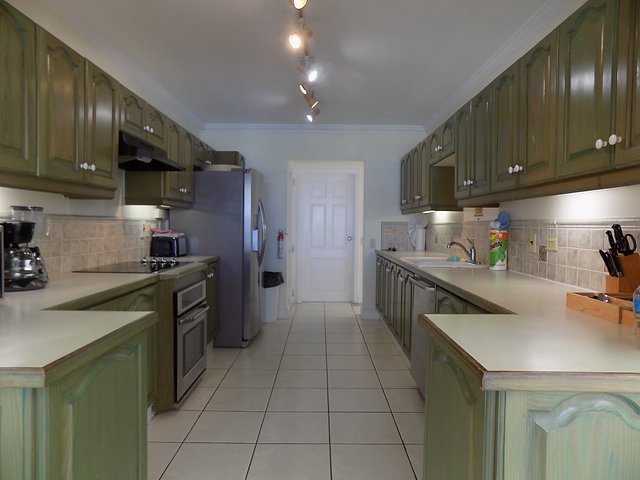 Palexaura Villa, Kitchen 12, Tobago