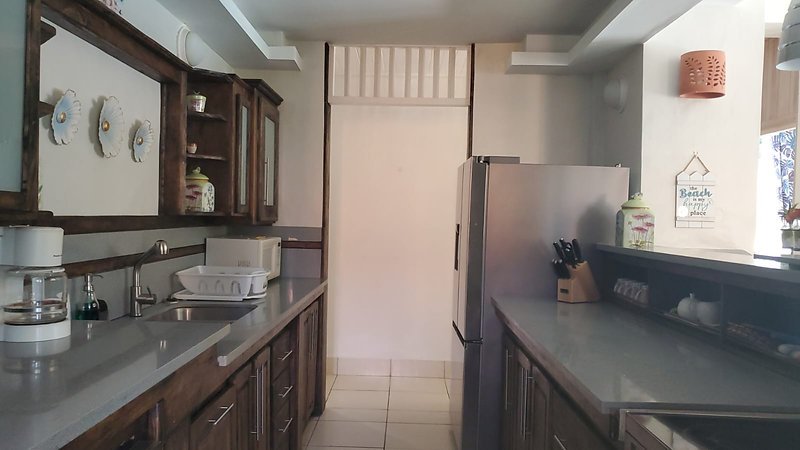 Rainbow Villa, Kitchen 5, Tobago